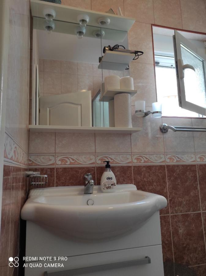 Petrovac Apartments Anne מראה חיצוני תמונה