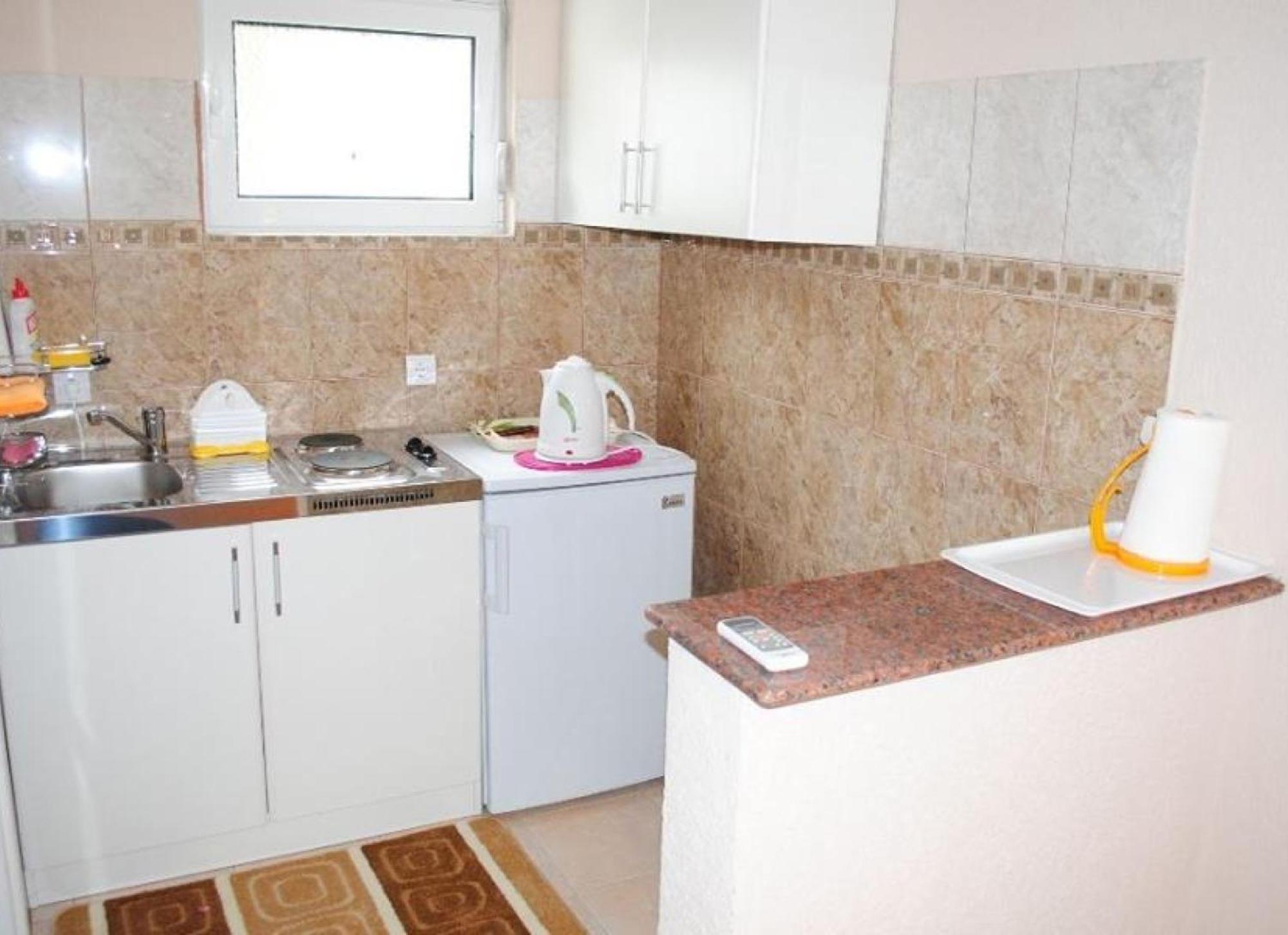 Petrovac Apartments Anne מראה חיצוני תמונה